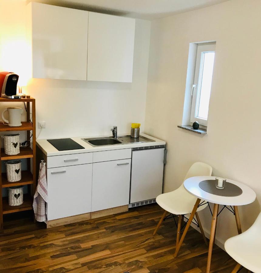 Top Renoviertes Apartement In Bester Lage Von Homburg- 5 Fussminuten Zur Uniklinik Homburg  Exterior foto