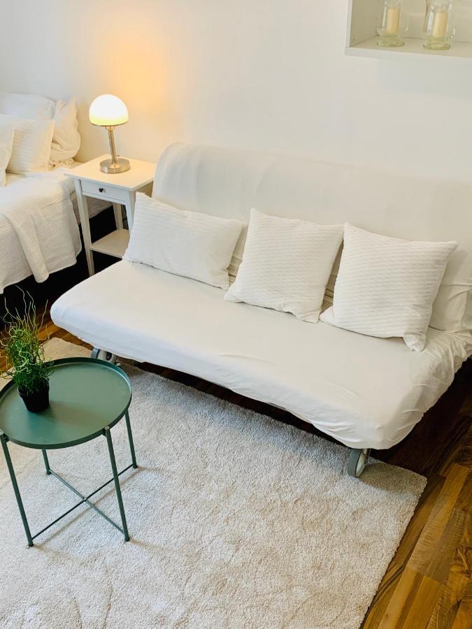 Top Renoviertes Apartement In Bester Lage Von Homburg- 5 Fussminuten Zur Uniklinik Homburg  Exterior foto