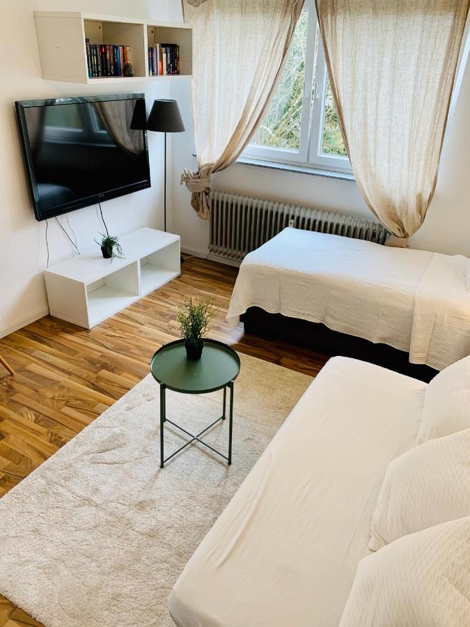 Top Renoviertes Apartement In Bester Lage Von Homburg- 5 Fussminuten Zur Uniklinik Homburg  Exterior foto
